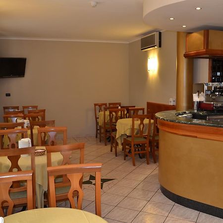 Hotel Cavour Asti Exterior foto