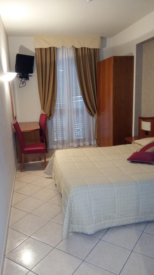 Hotel Cavour Asti Exterior foto